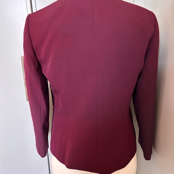 Kasper Burgundy Blazer Modern Minimalist Design - Picture 3 of 9